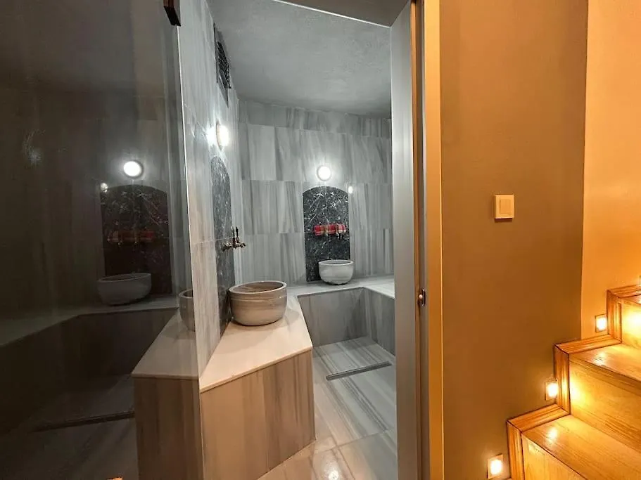Villa Arancia Istanbul - Garden, Bbq, Sauna & Turkish Bath By The Tram In Fatih 0*,  Τουρκία