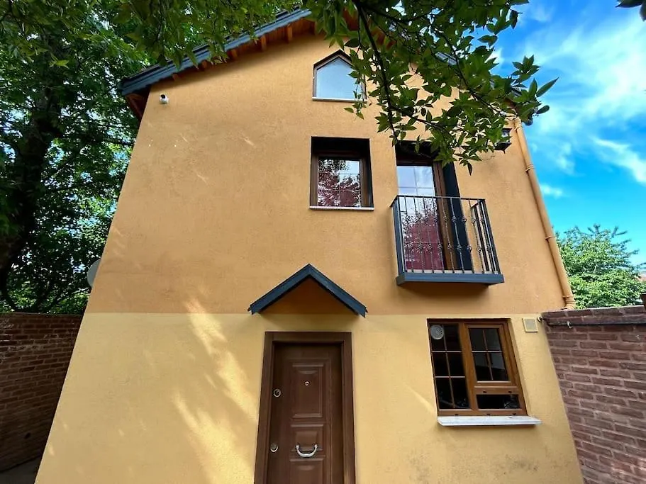 Villa Arancia Istanbul - Garden, Bbq, Sauna & Turkish Bath By The Tram In Fatih Τουρκία
